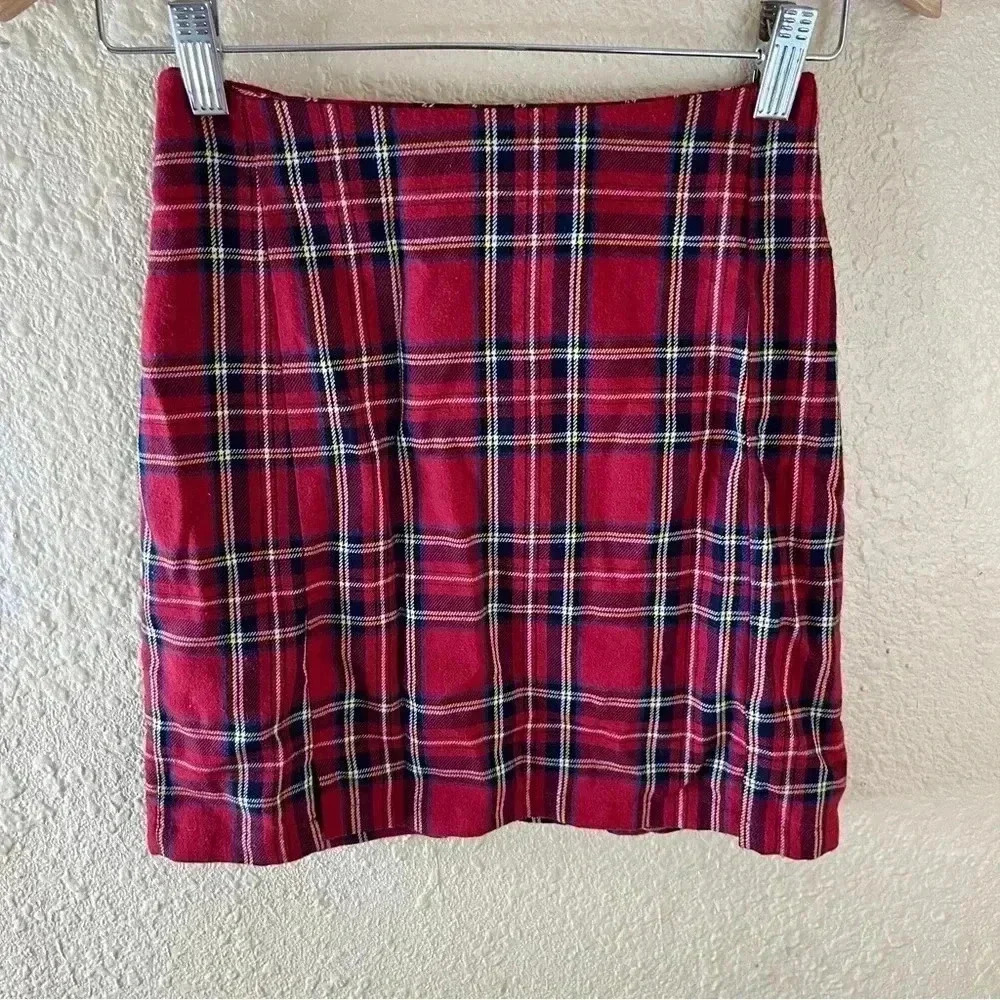 Brandy Melville plaid red skirt size small